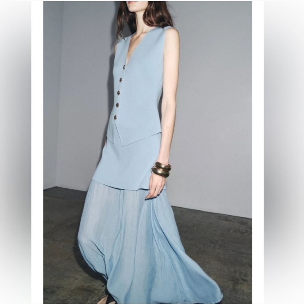 ZARA BLUE MIXED PLEATED SKIRT๐๐๐ - Picture 4 of 9